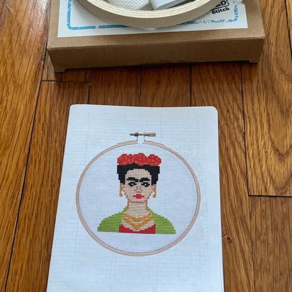 NWT The Stranded Stitch Frida cross stitch kit artist embroidery creativity - Picture 3 of 8